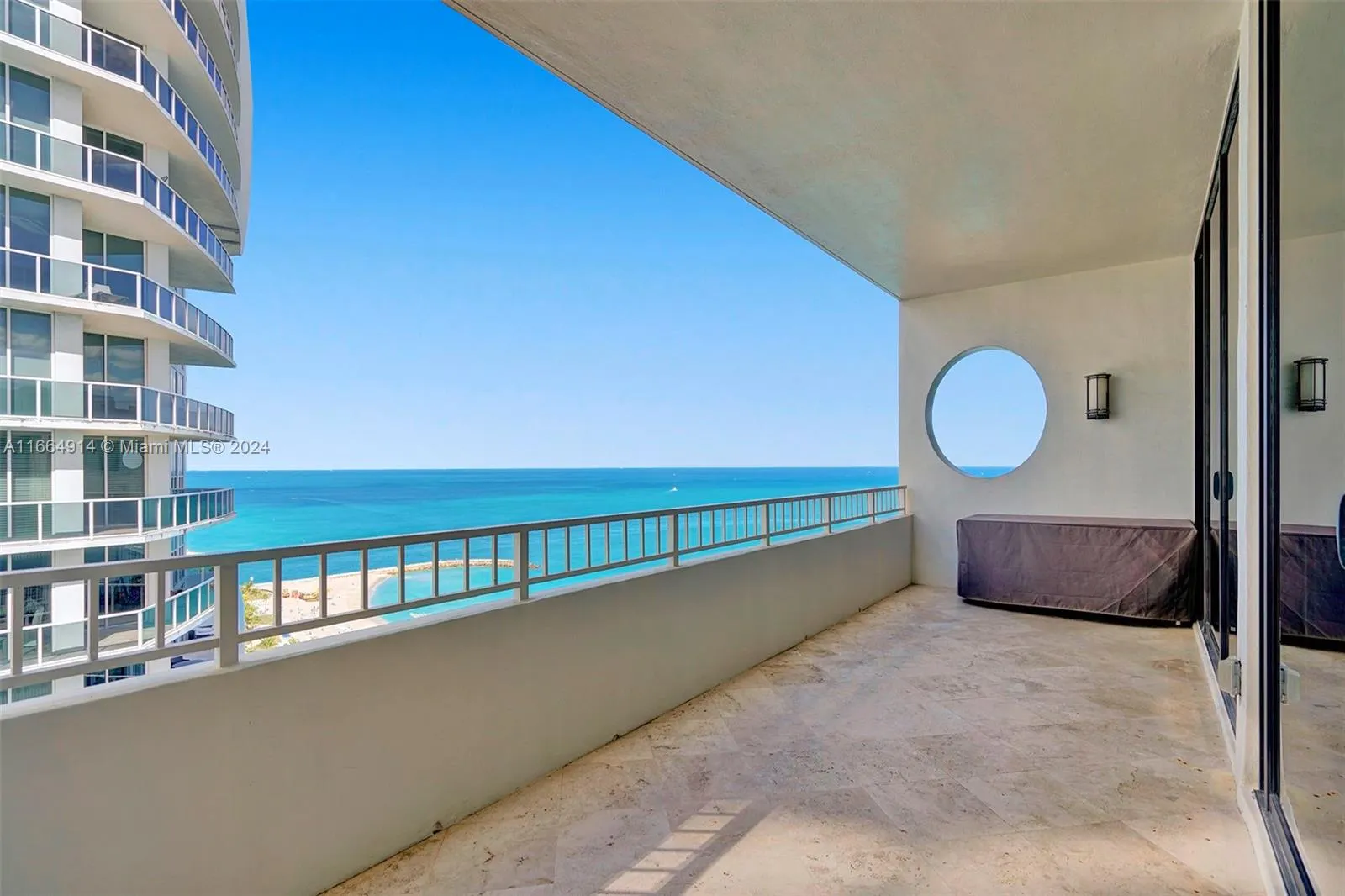 10205 Collins Ave, #P8