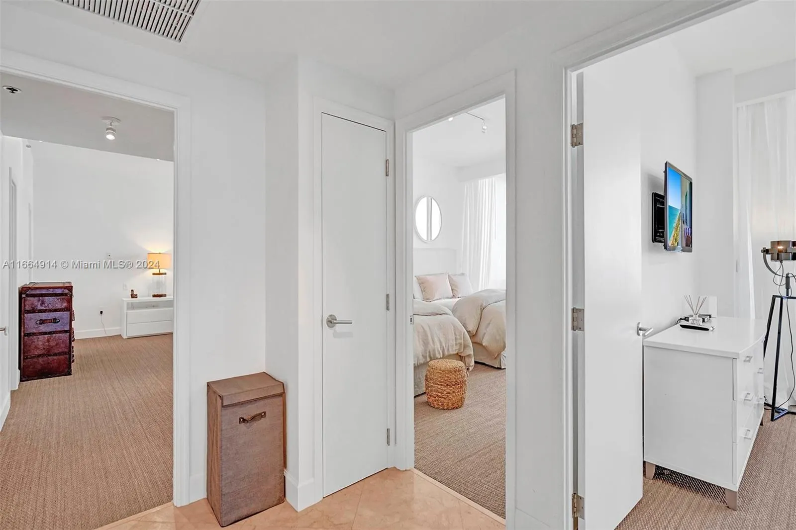 10205 Collins Ave, #P8