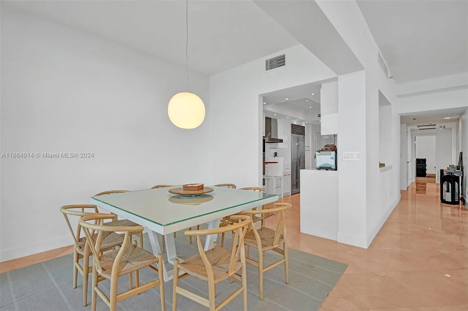 10205 Collins Ave, #P8