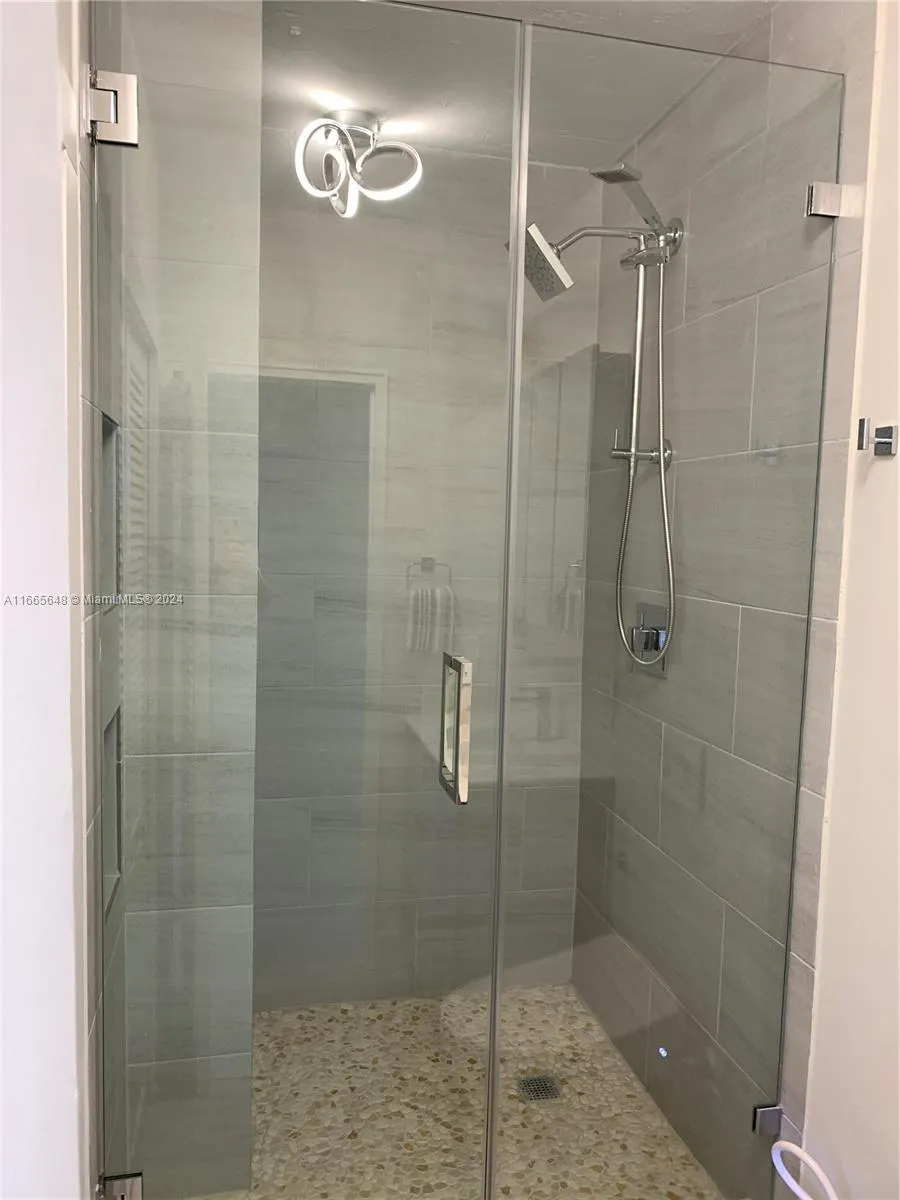 10185 Collins Ave, #406