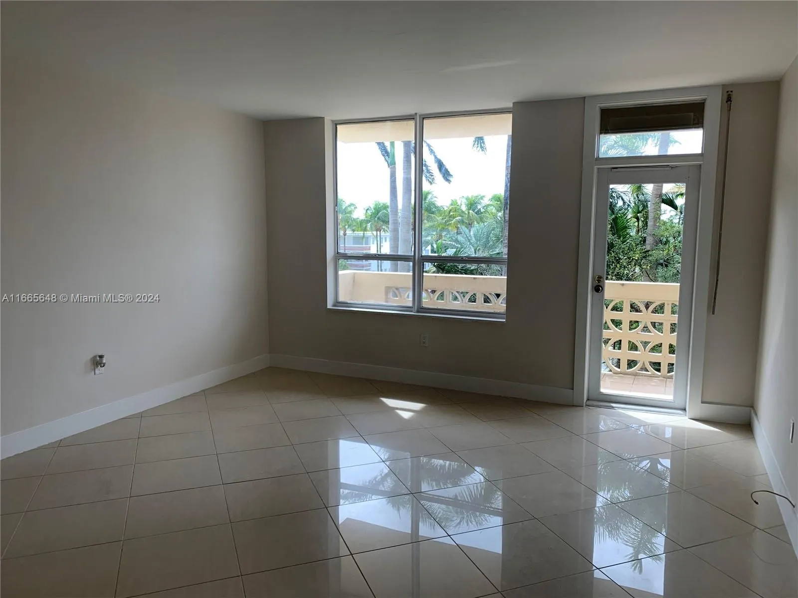 10185 Collins Ave, #406