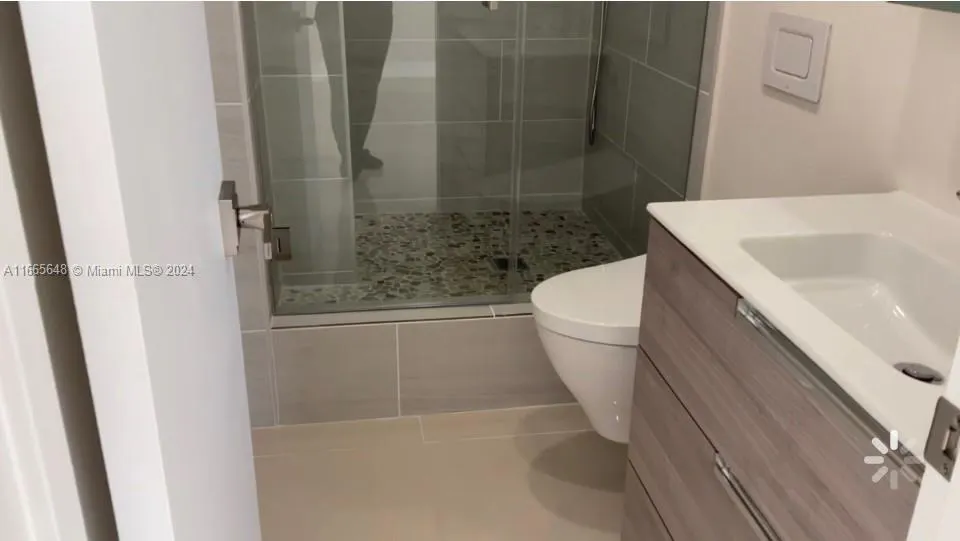10185 Collins Ave, #406