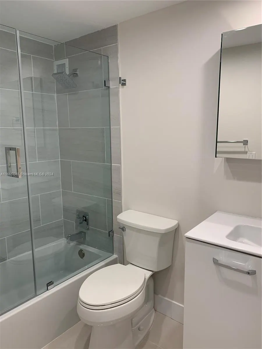 10185 Collins Ave, #406