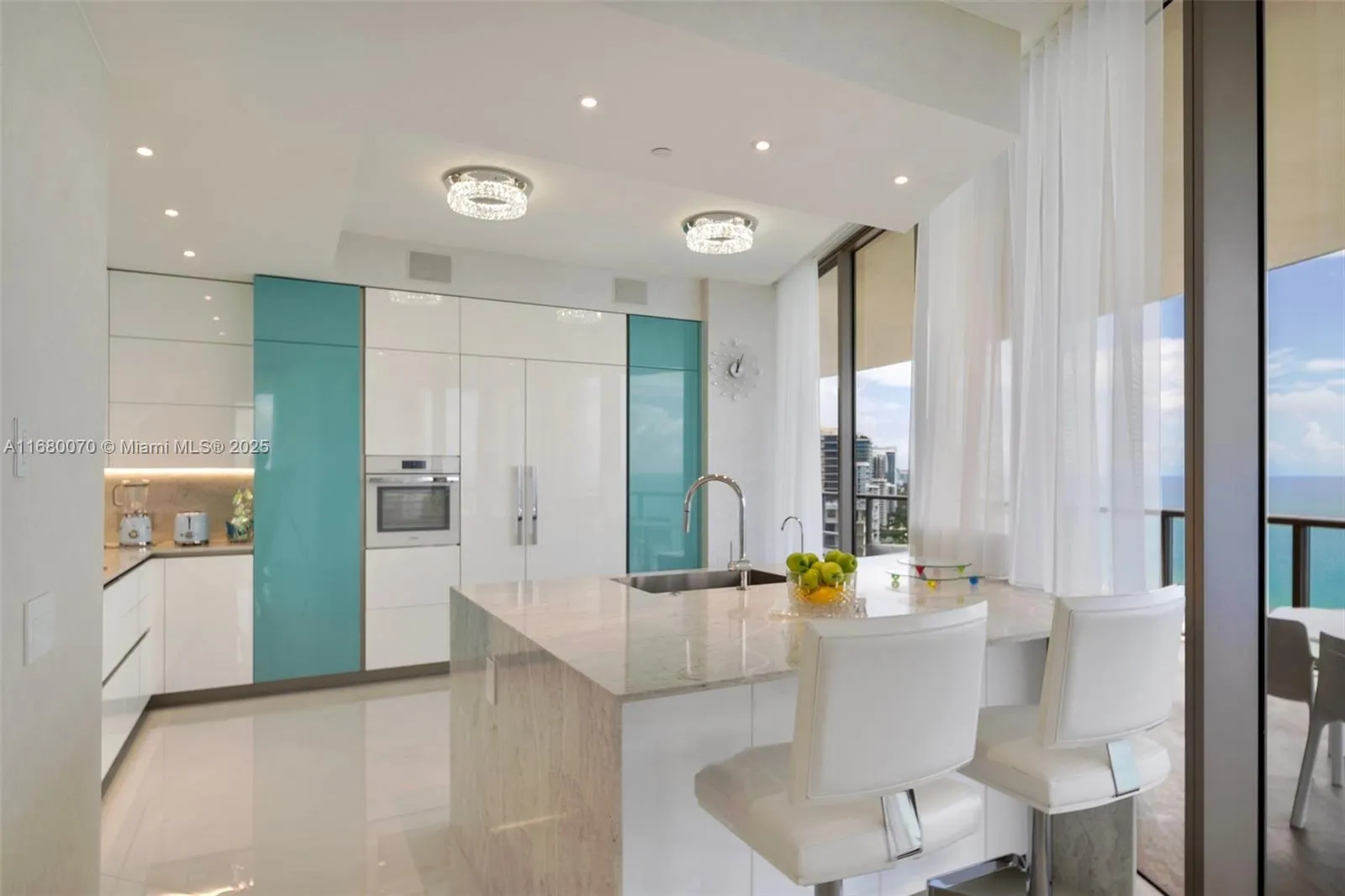 9703 Collins Ave, #1900