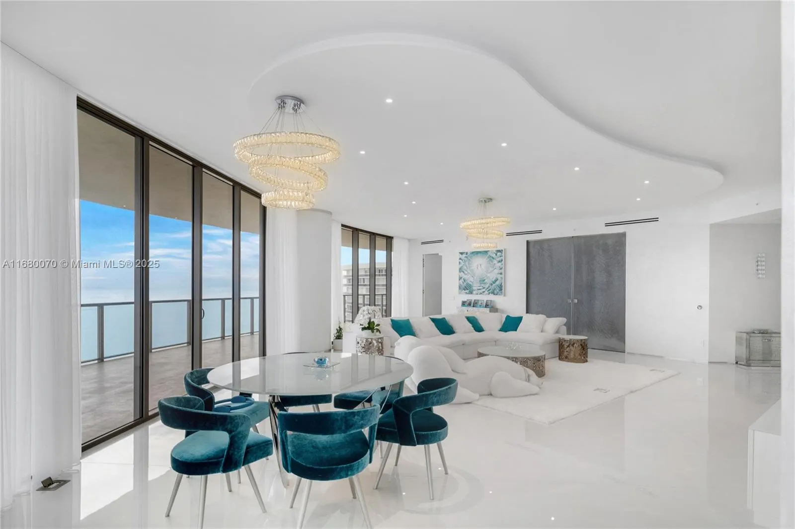 9703 Collins Ave, #1900