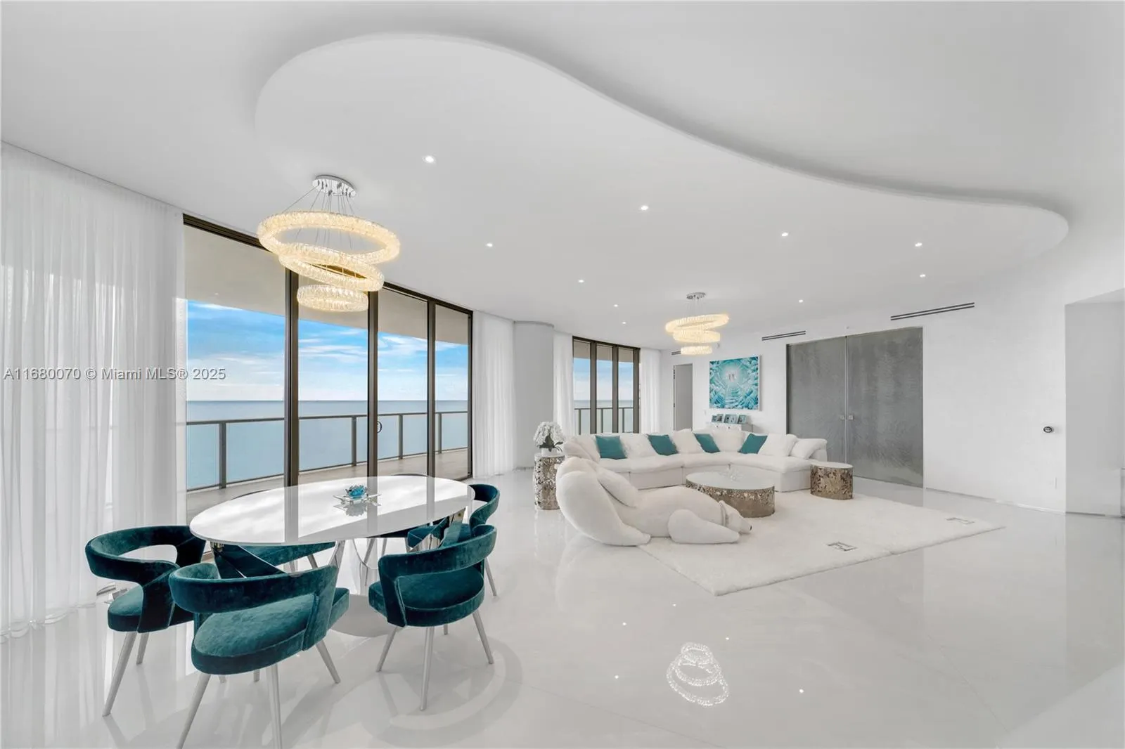 9703 Collins Ave, #1900