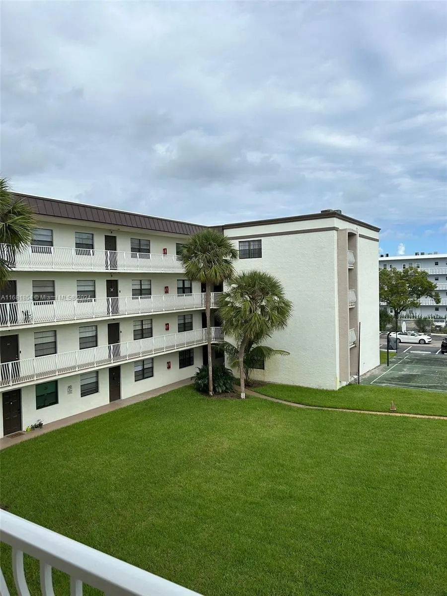 500 NE 2nd St, #310