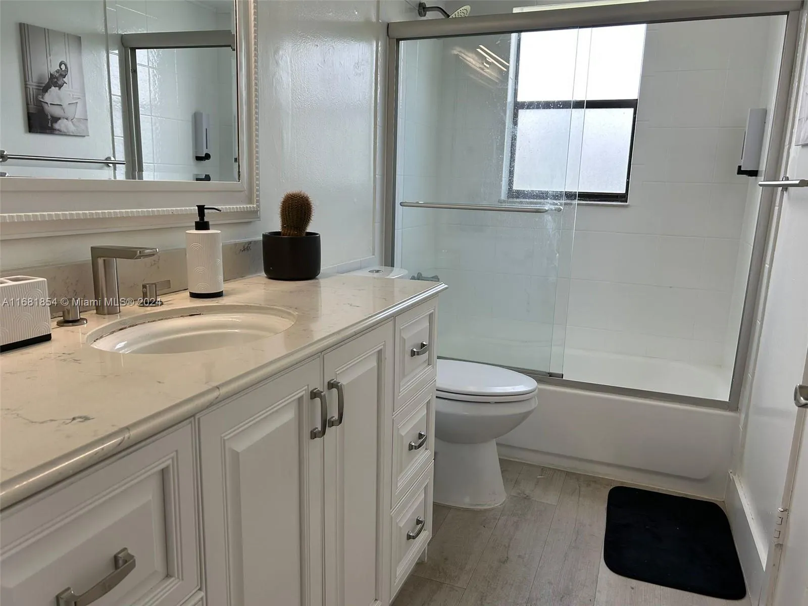 500 NE 2nd St, #310