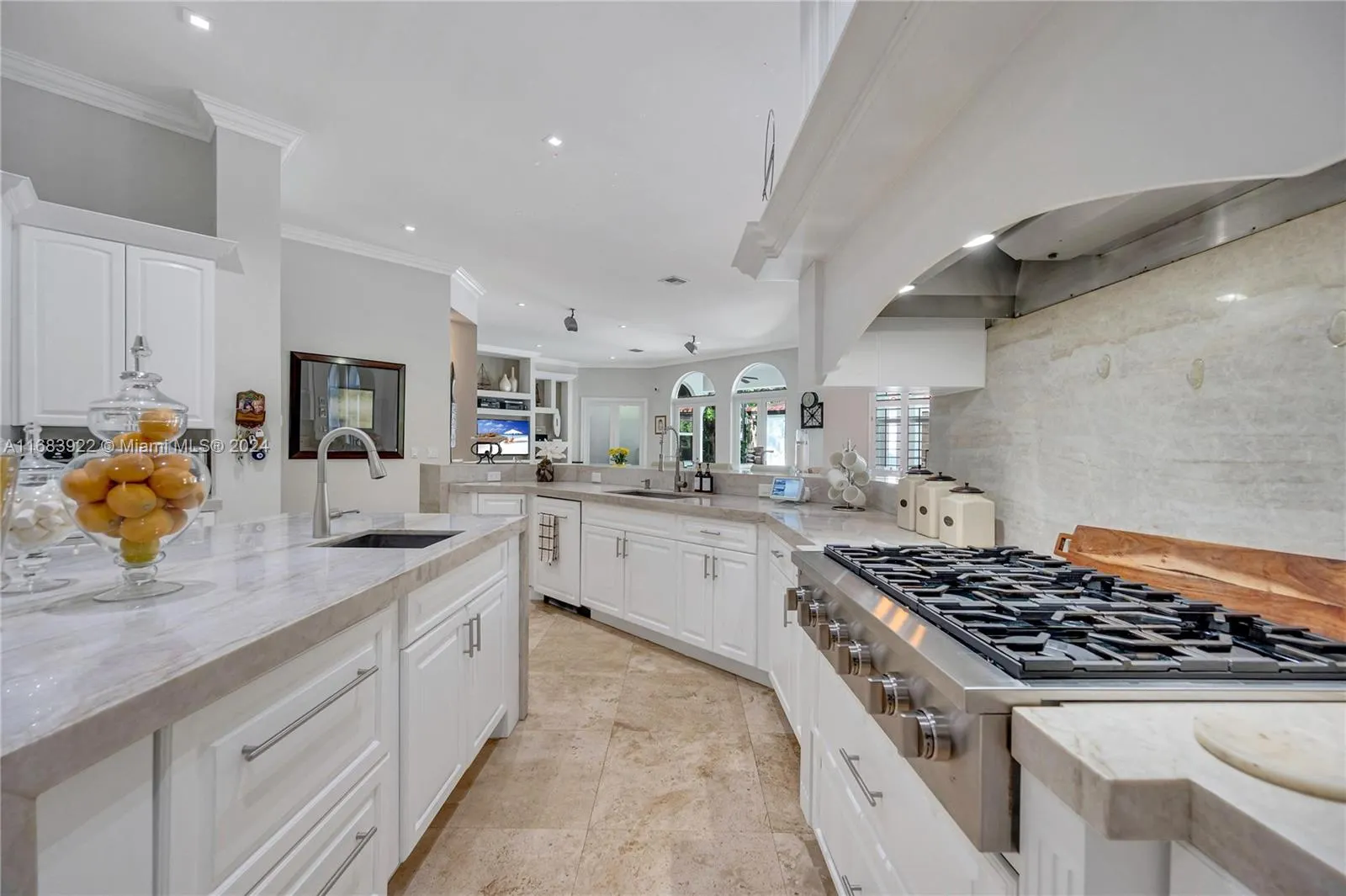12211 Pine Needle Ln