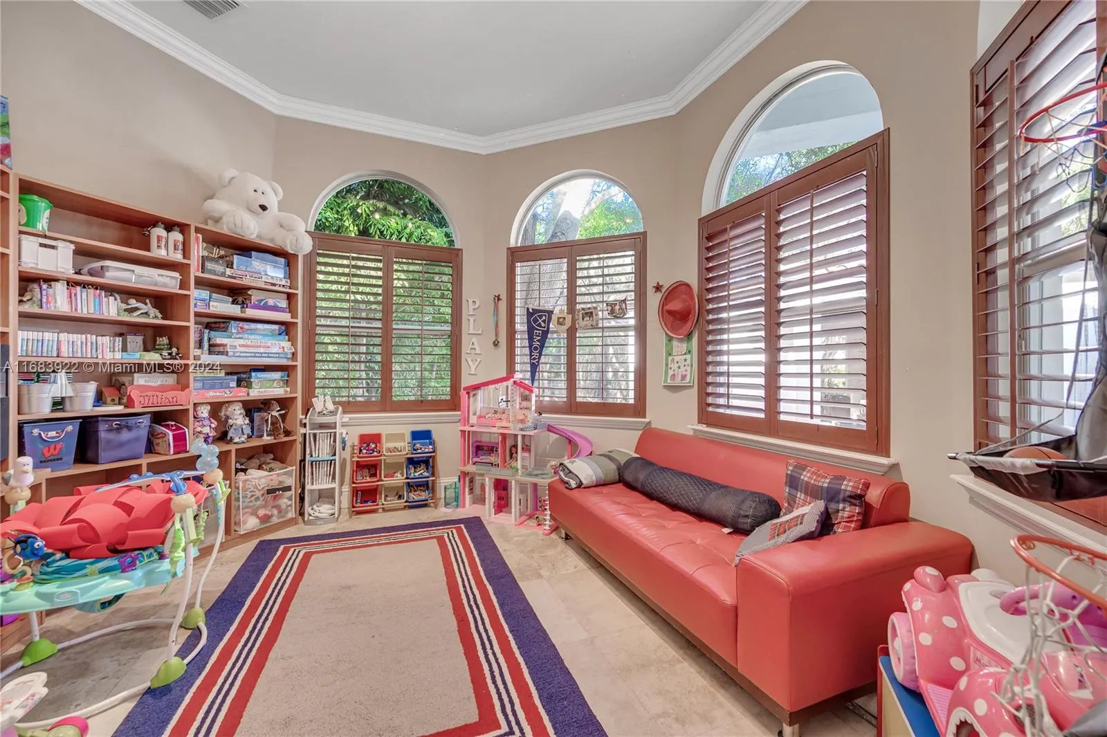 12211 Pine Needle Ln