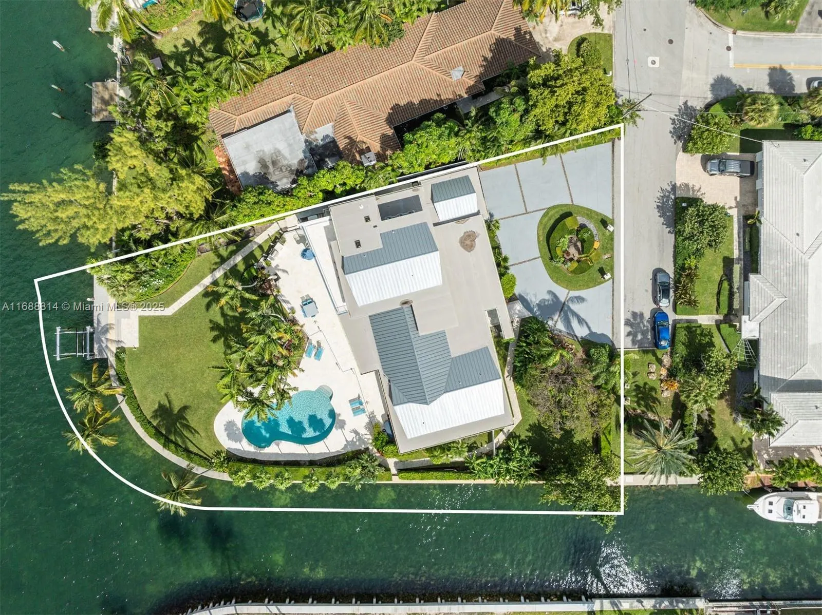 8900 Bay Drive