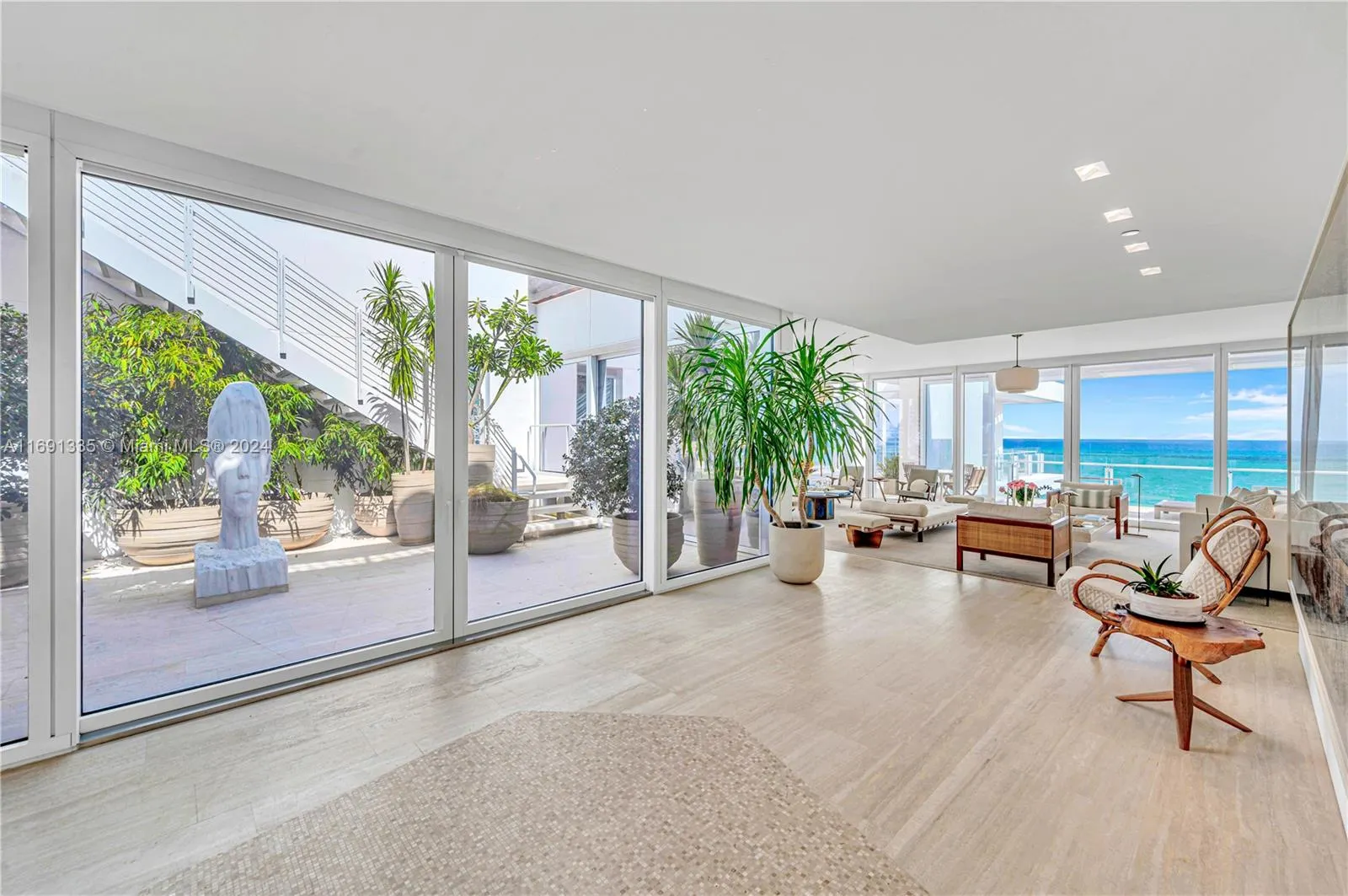 9111 Collins Ave, #N-PH6