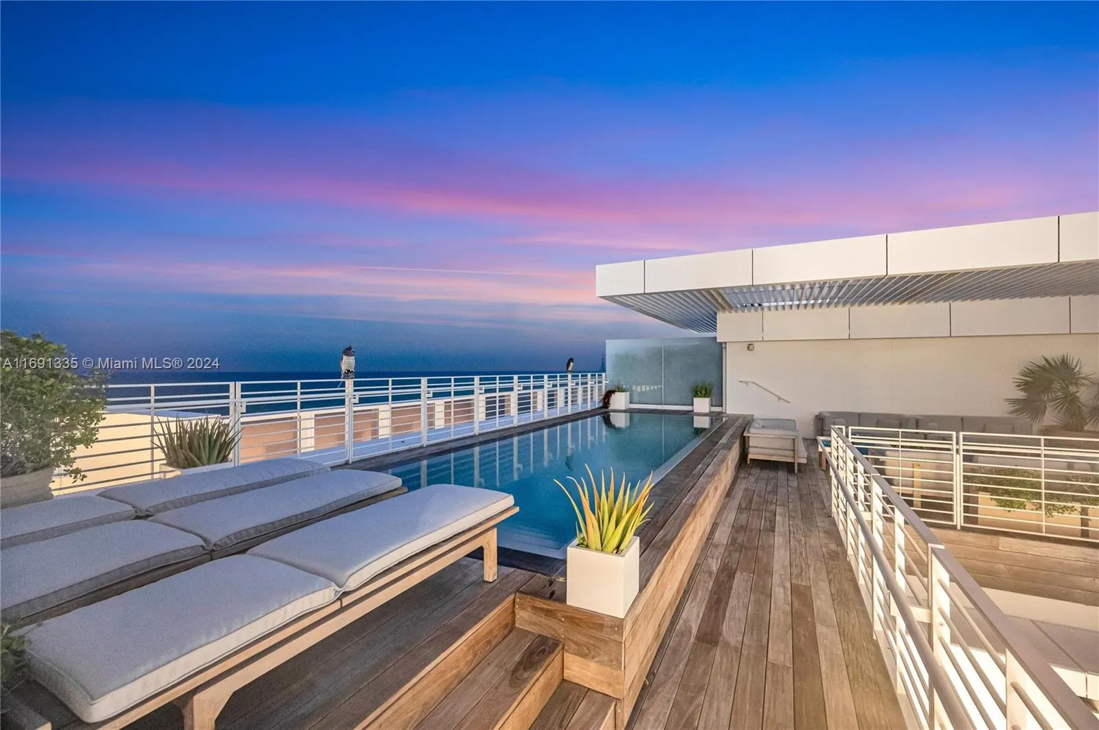 9111 Collins Ave, #N-PH6
