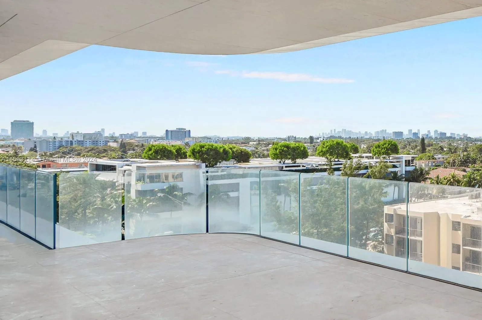 9149 Collins Ave, #604