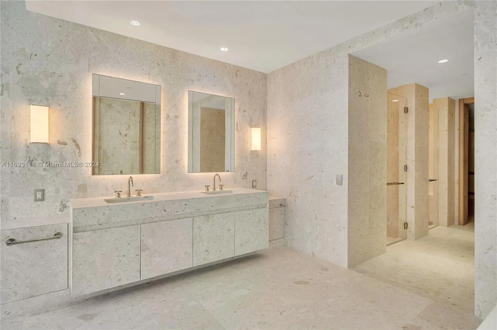 9149 Collins Ave, #604