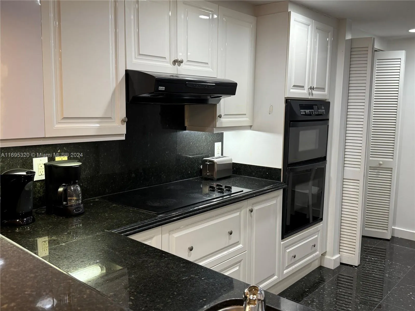 9559 Collins Ave, #S6-C