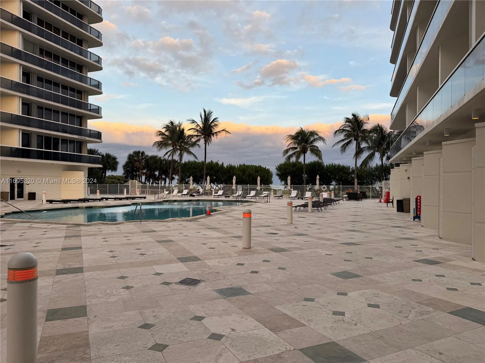 9559 Collins Ave, #S6-C