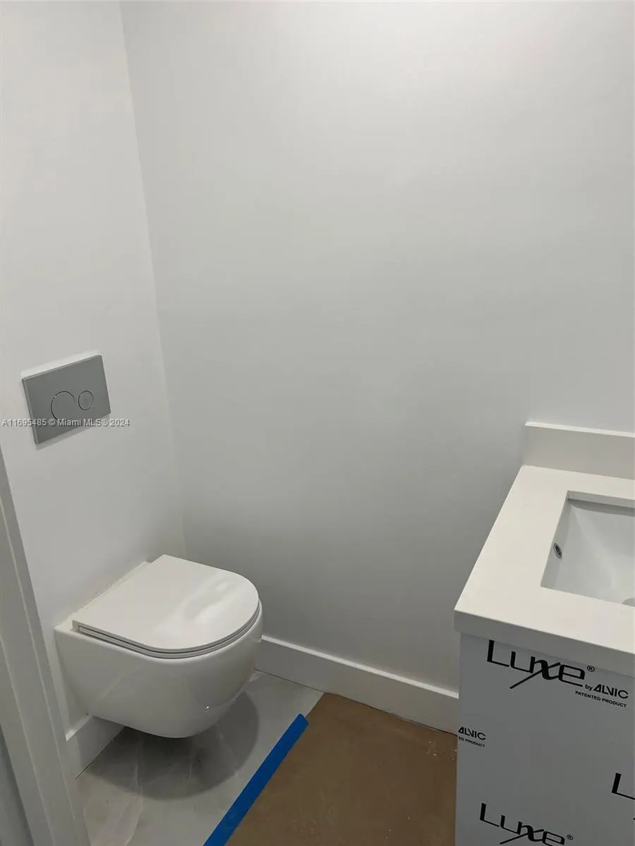 9801 Collins Ave, #15P- Newly Renovated
