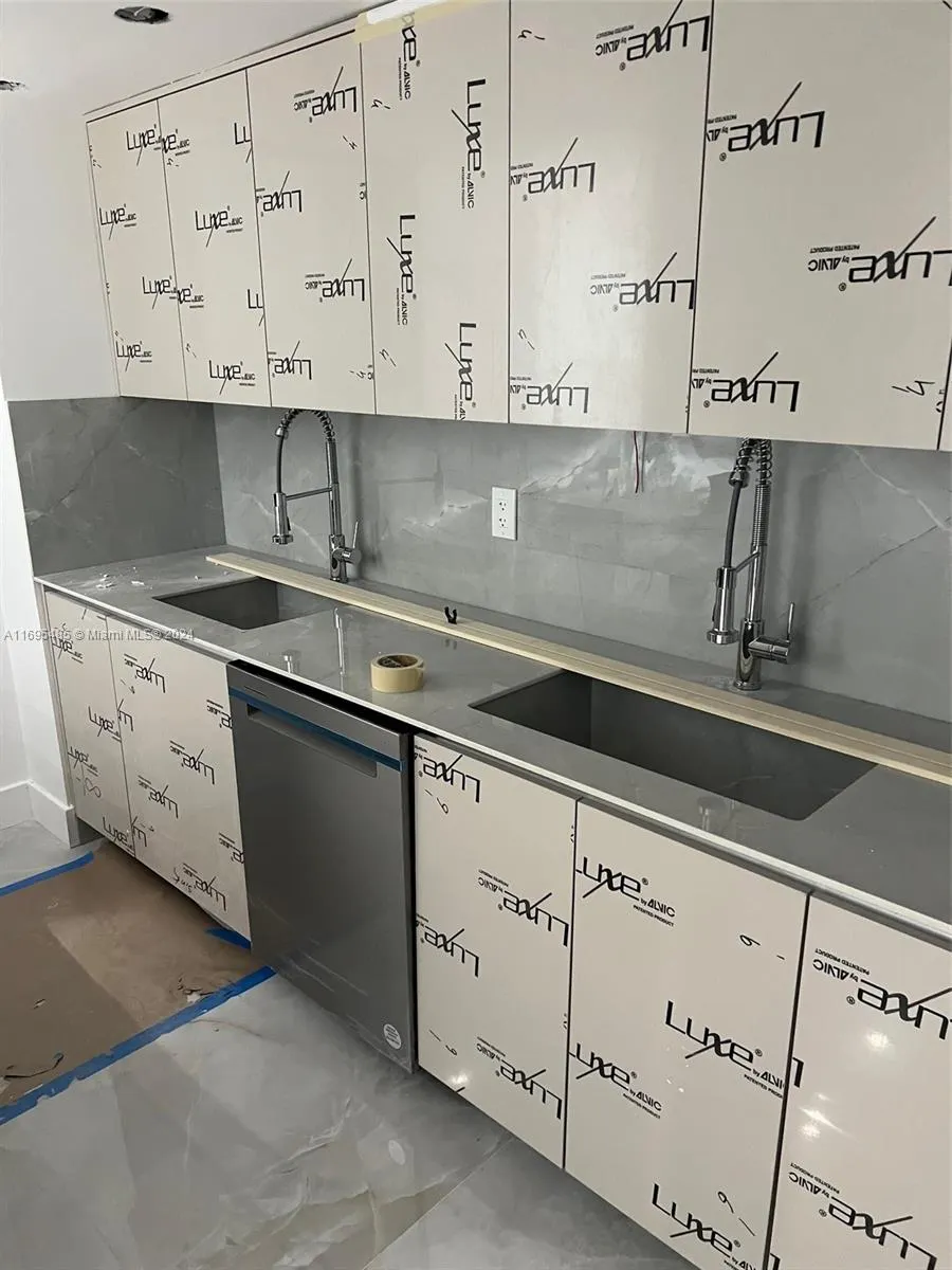 9801 Collins Ave, #15P- Newly Renovated