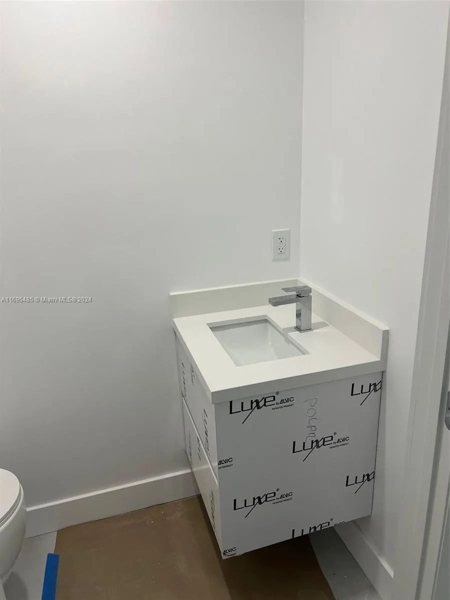9801 Collins Ave, #15P- Newly Renovated
