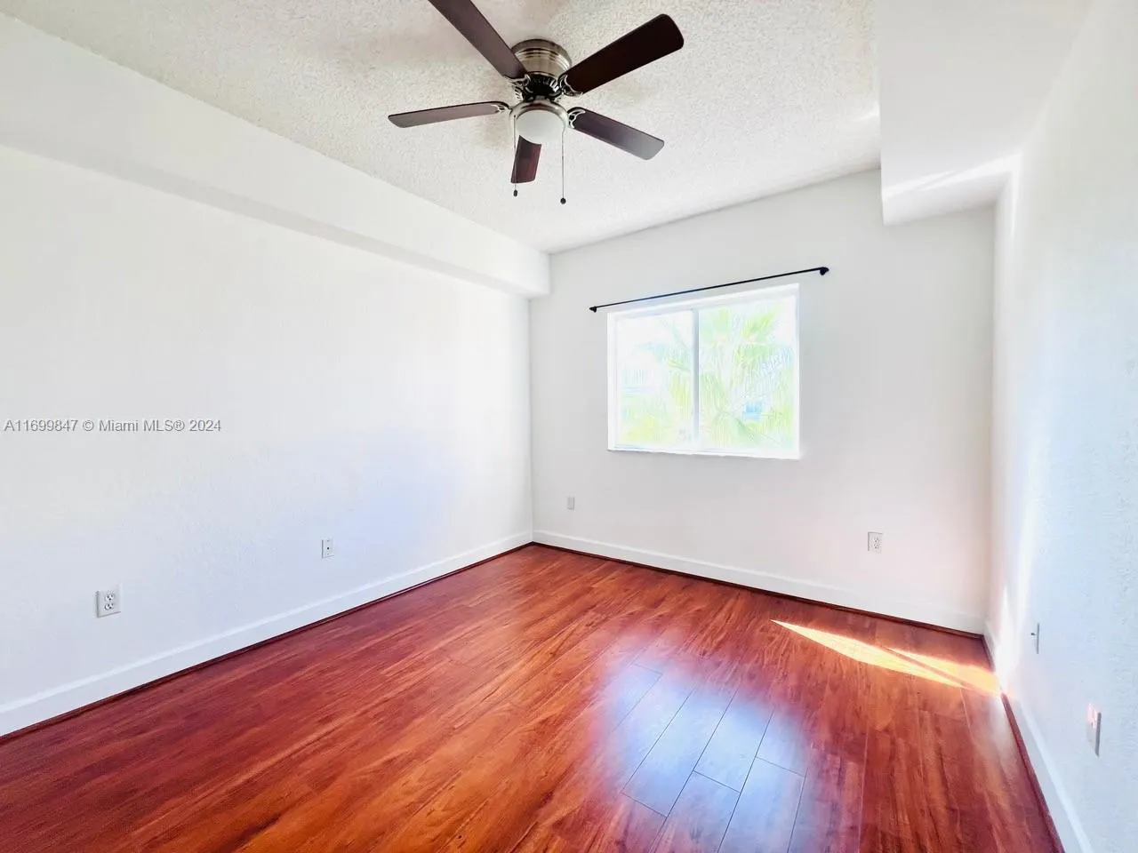 6001 SW 70th St, #650