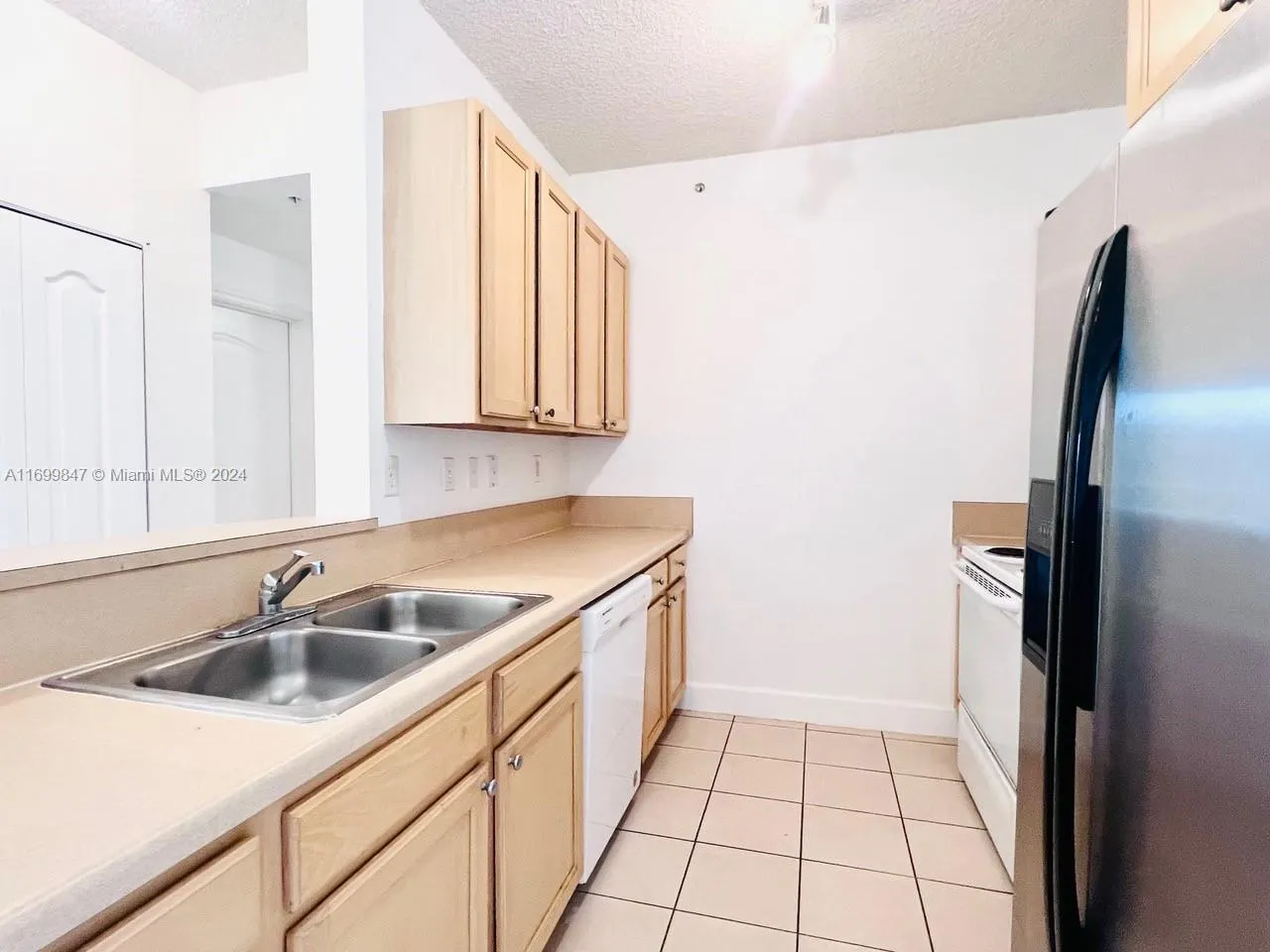 6001 SW 70th St, #650