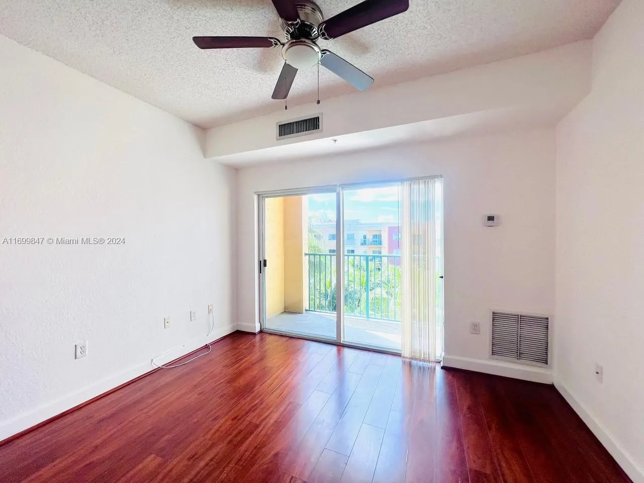 6001 SW 70th St, #650