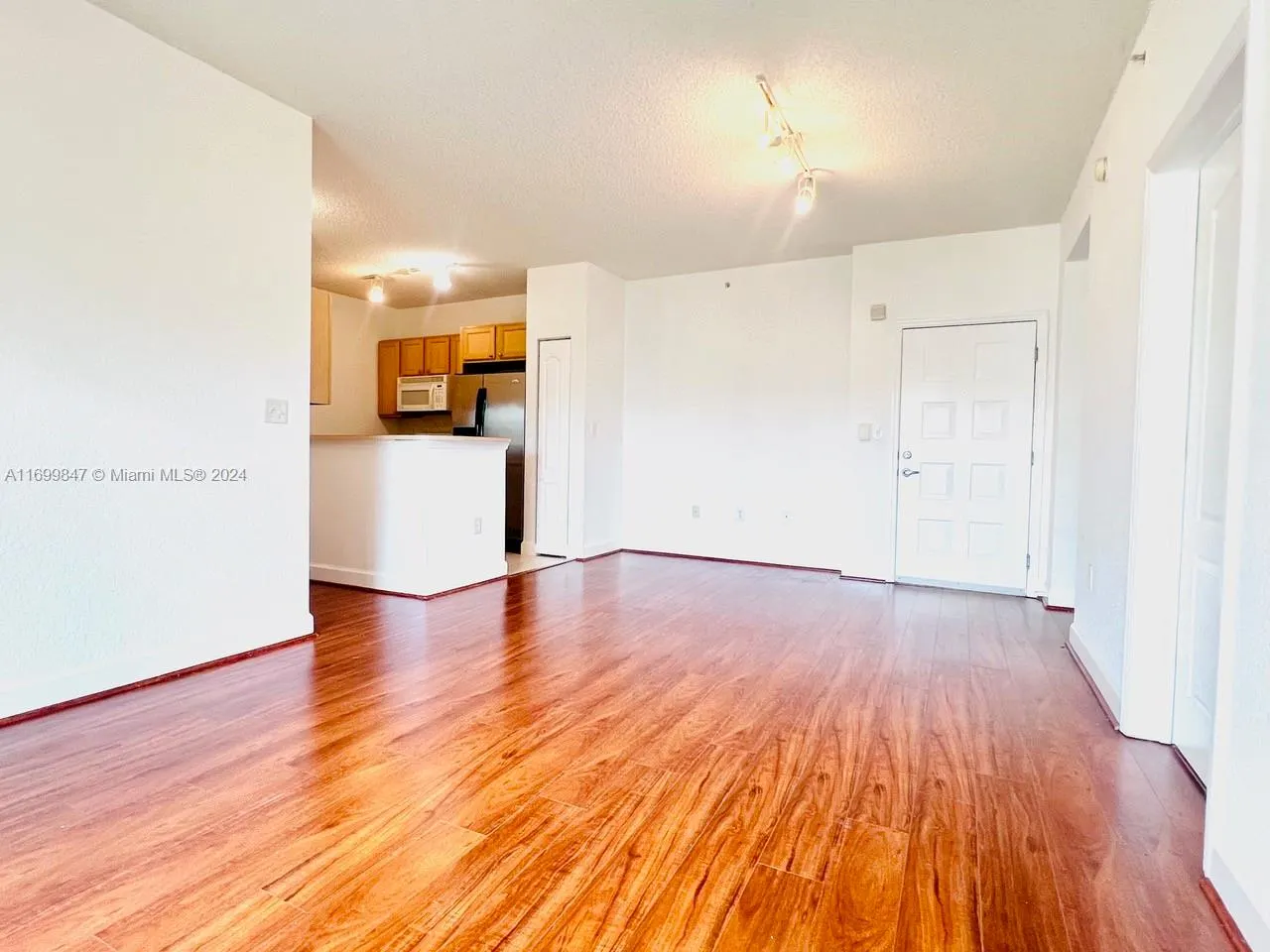 6001 SW 70th St, #650
