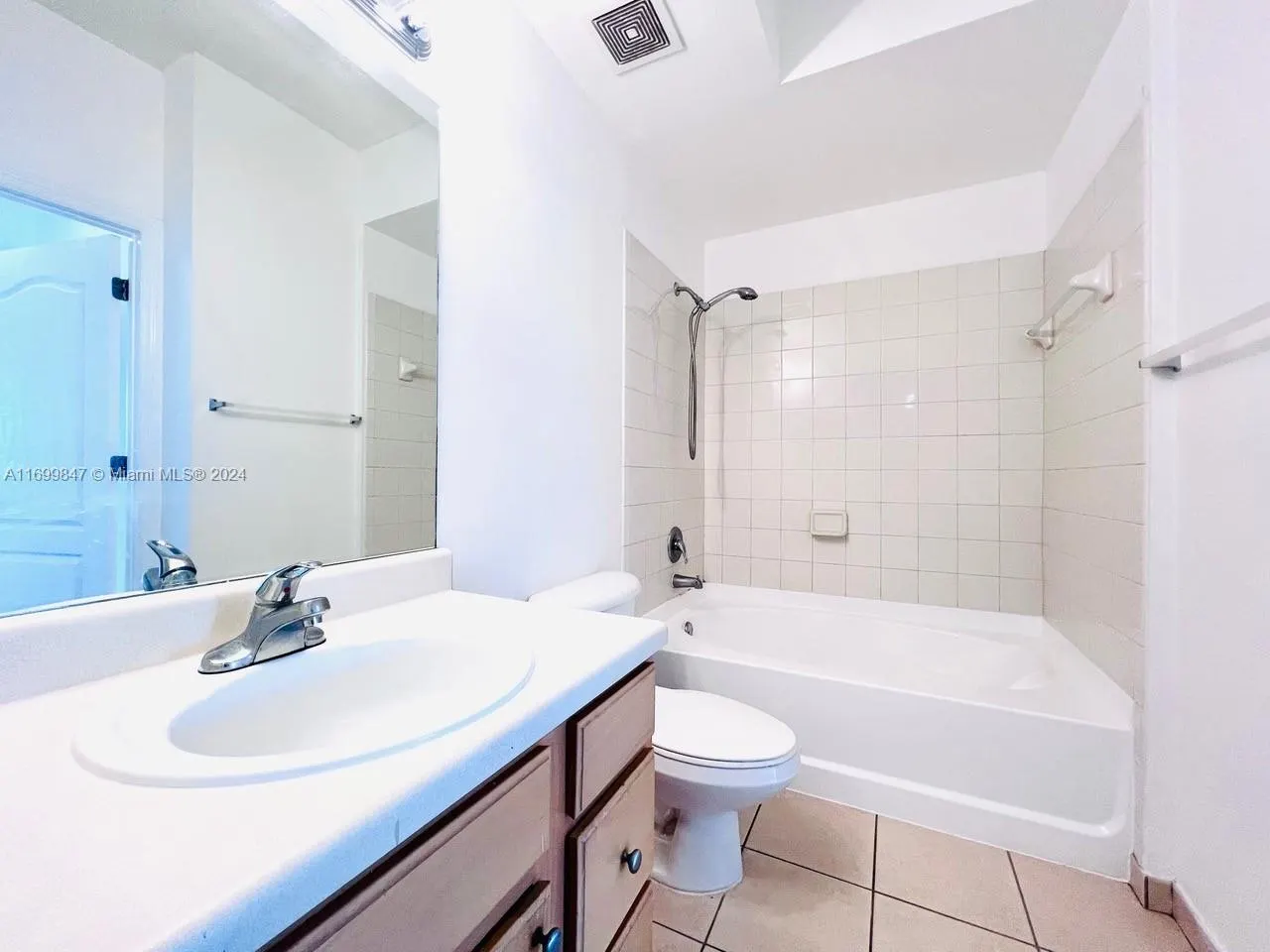 6001 SW 70th St, #650
