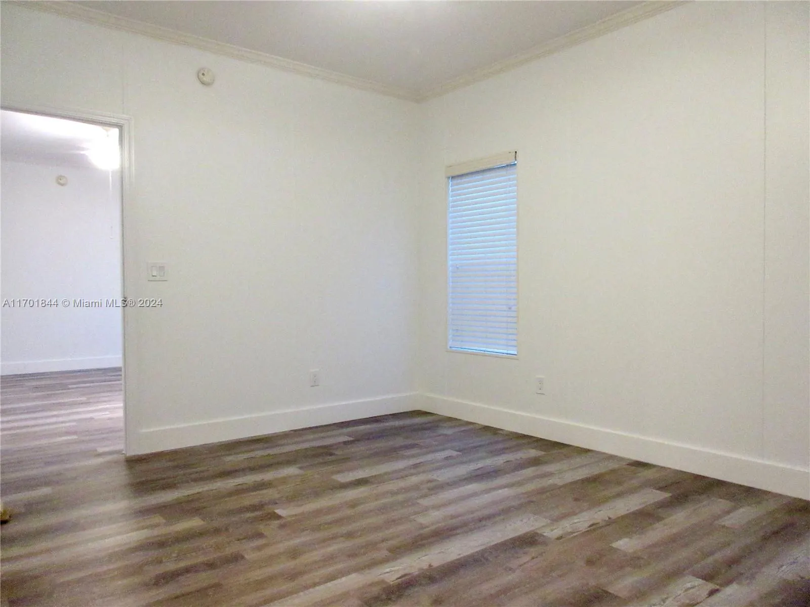 3200 Teakwood Ln