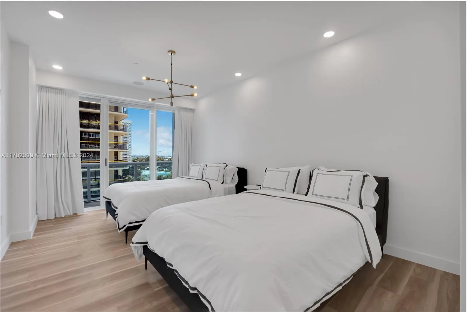 10101 Collins Ave, #7D