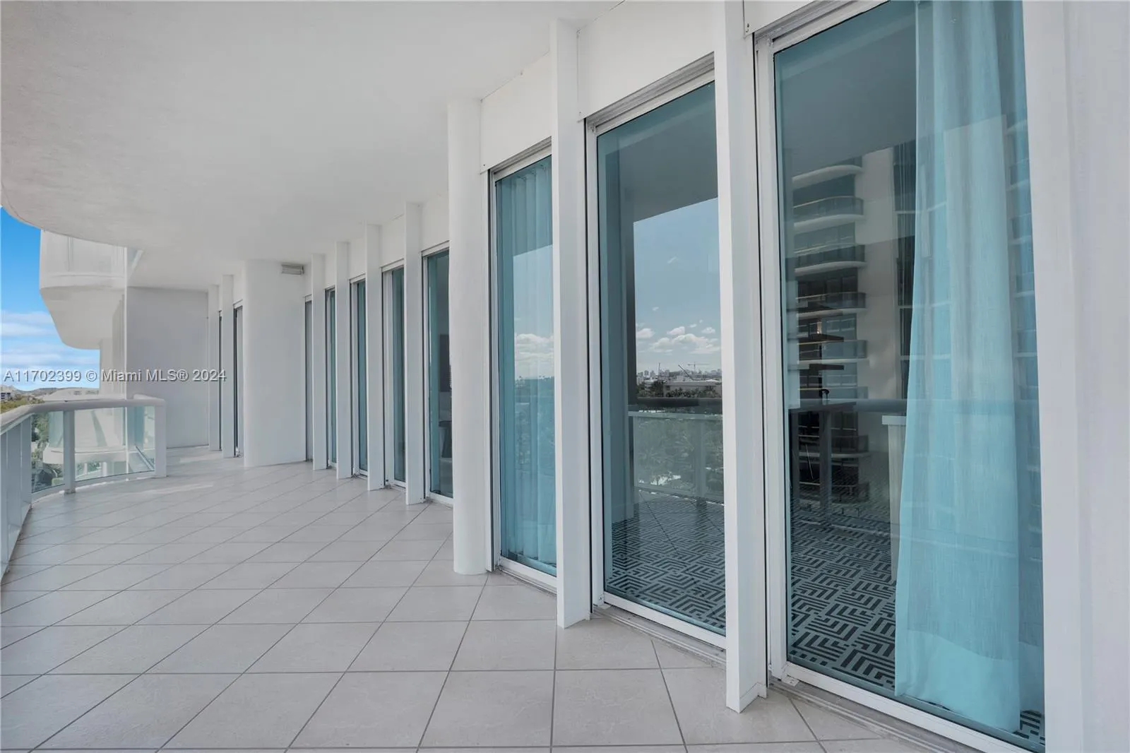 10101 Collins Ave, #7D