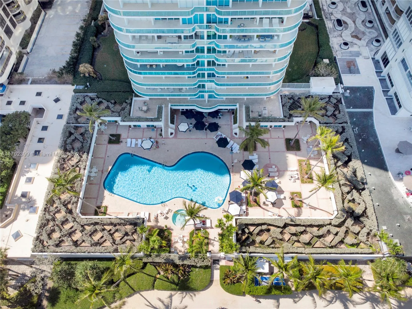 10101 Collins Ave, #7D