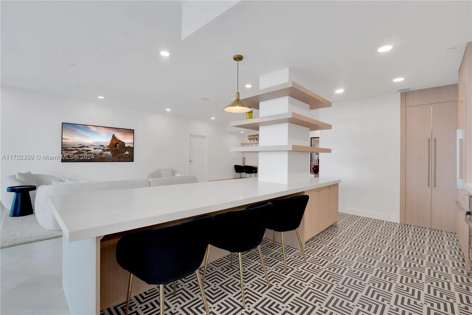 10101 Collins Ave, #7D