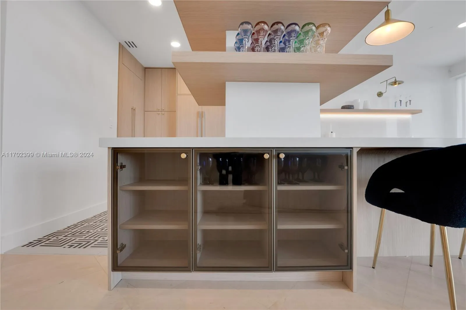 10101 Collins Ave, #7D