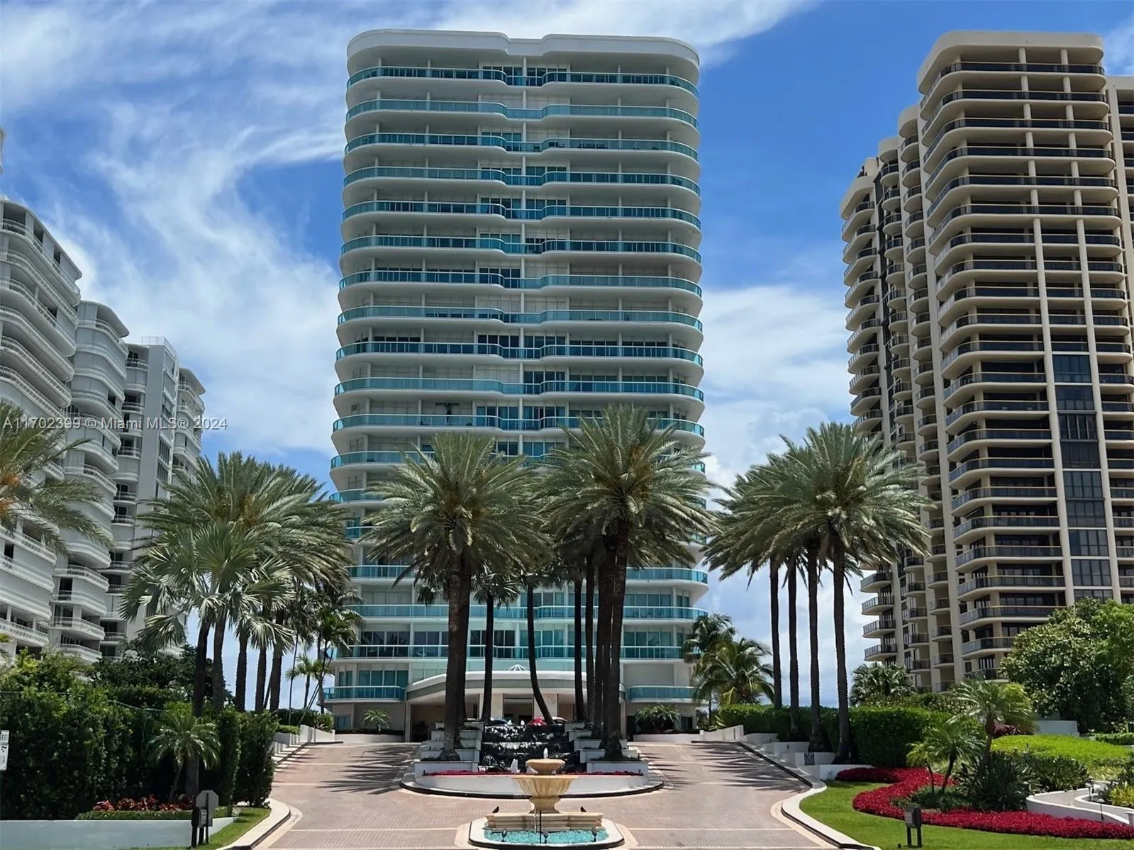 10101 Collins Ave, #7D