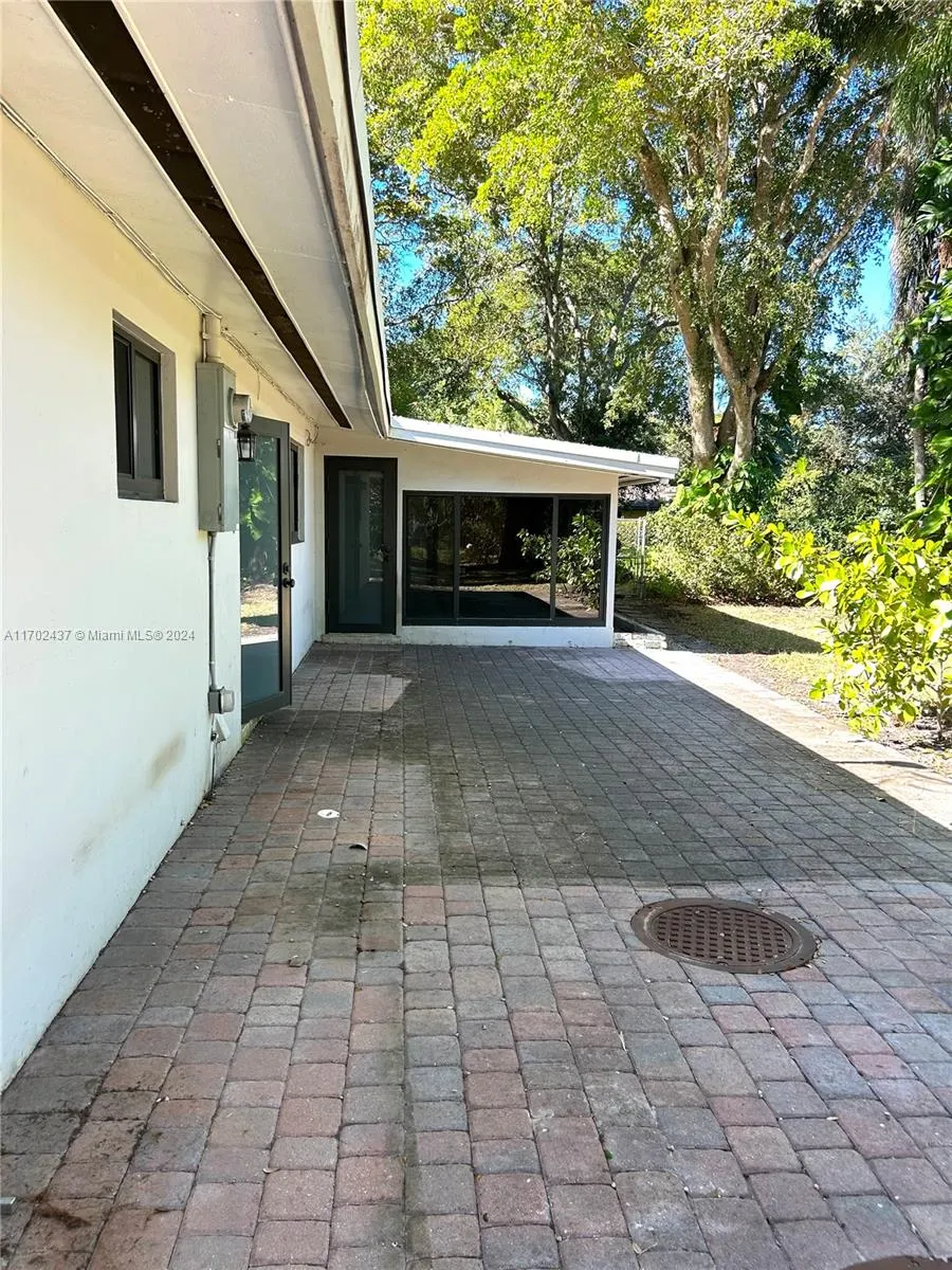 12725 SW 80th Ave