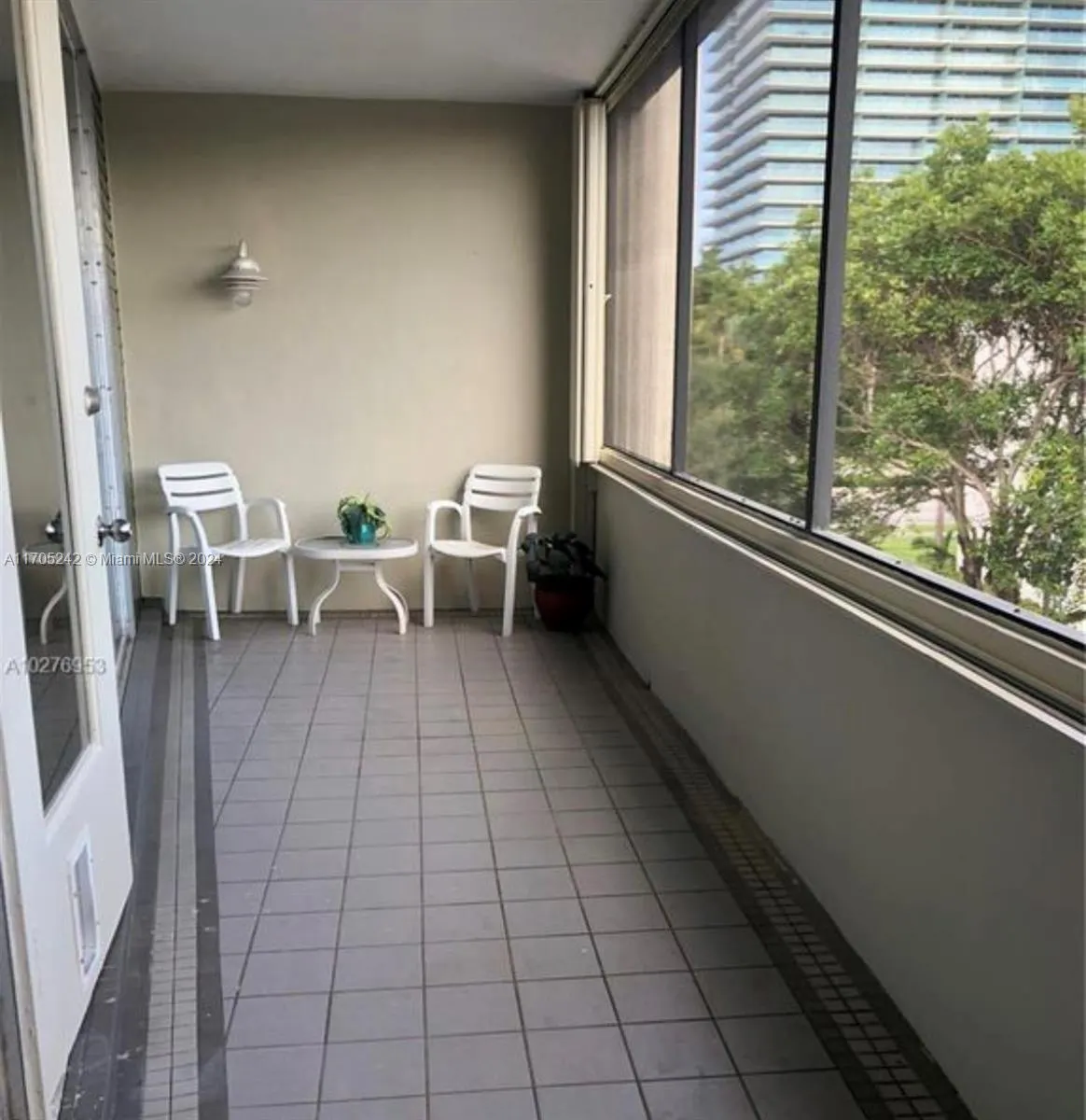 10210 Collins Ave, #306