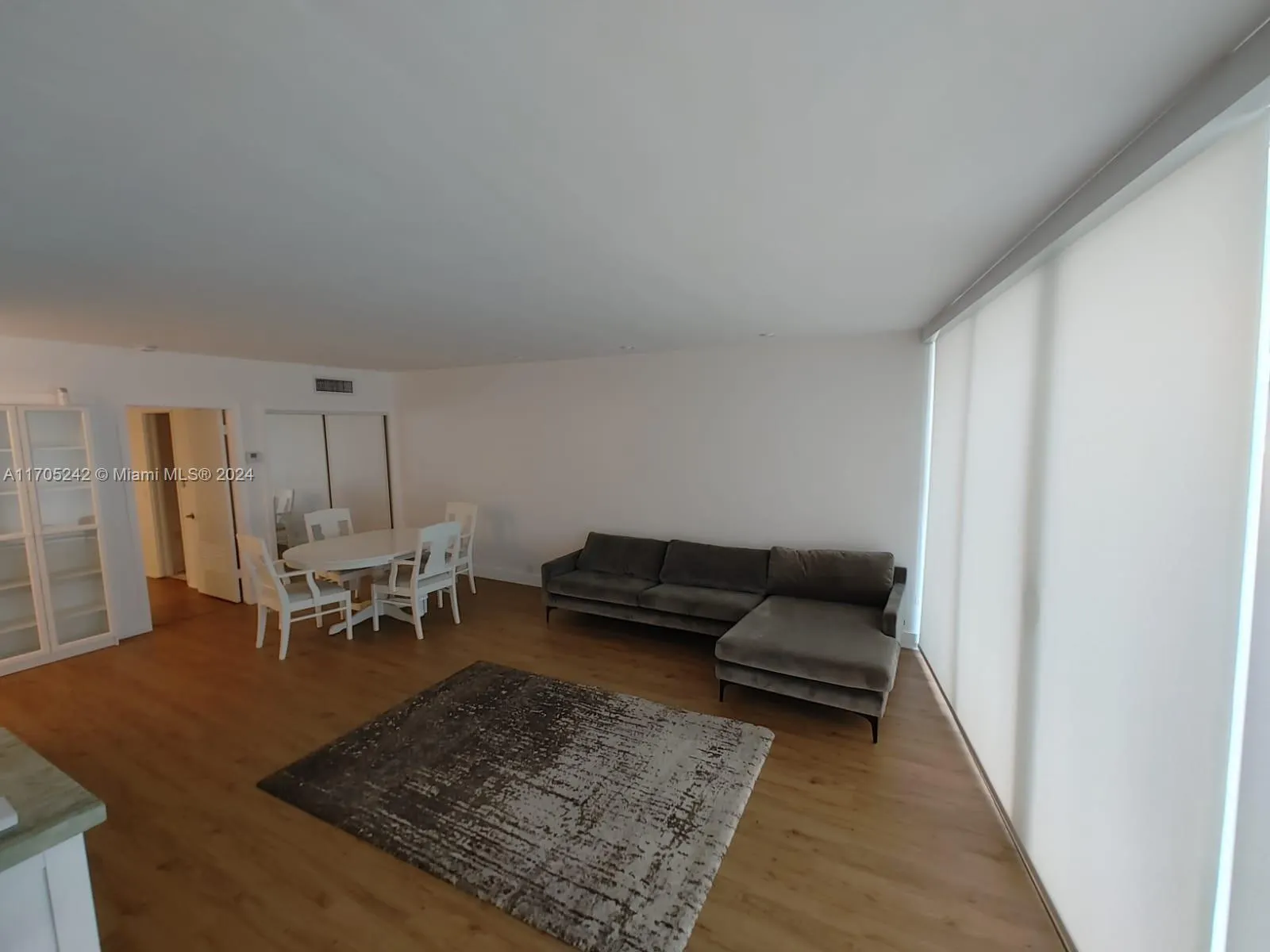 10210 Collins Ave, #306