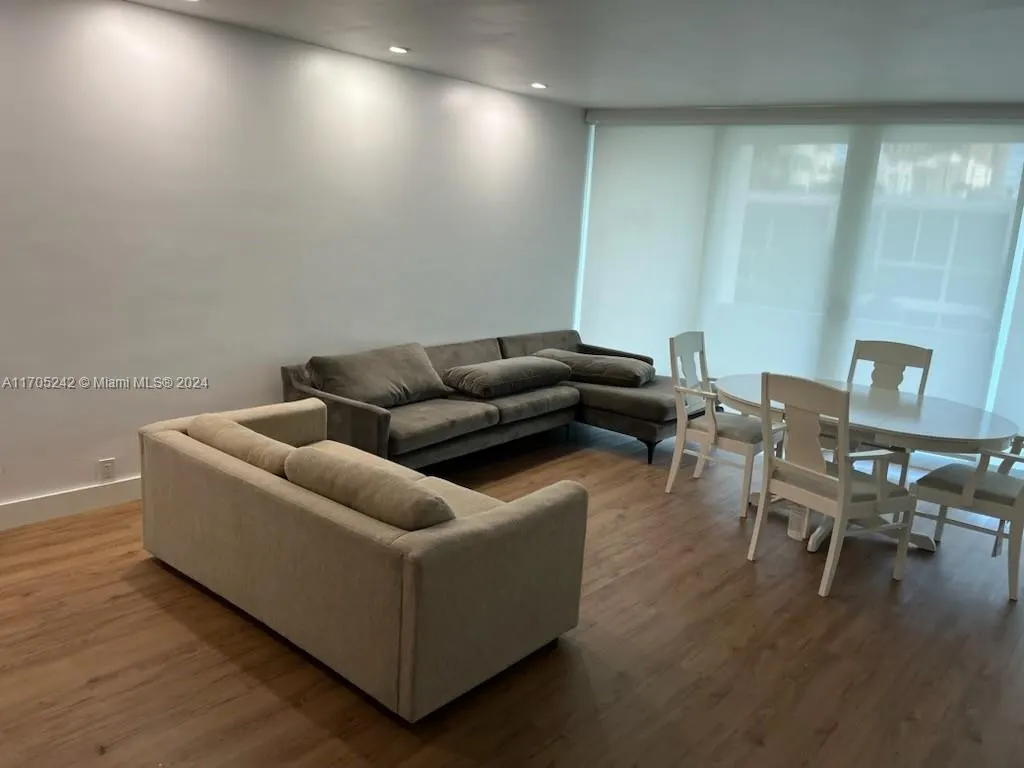 10210 Collins Ave, #306