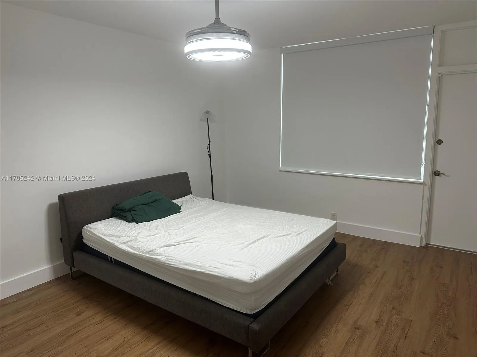10210 Collins Ave, #306