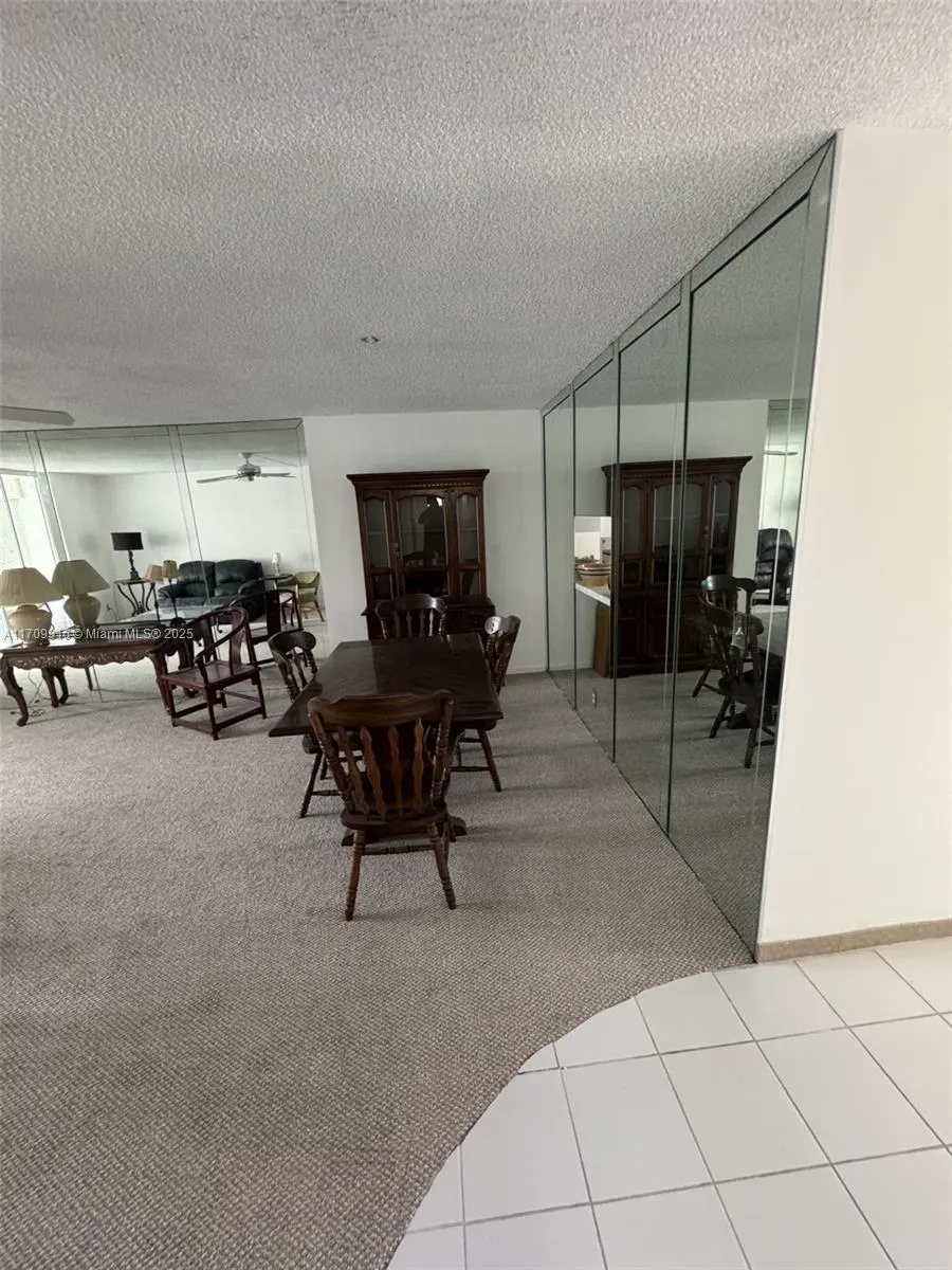 415 SE 11th Ter, #201