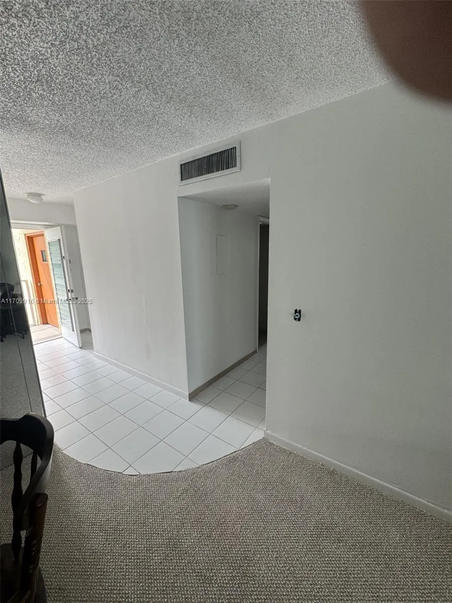 415 SE 11th Ter, #201