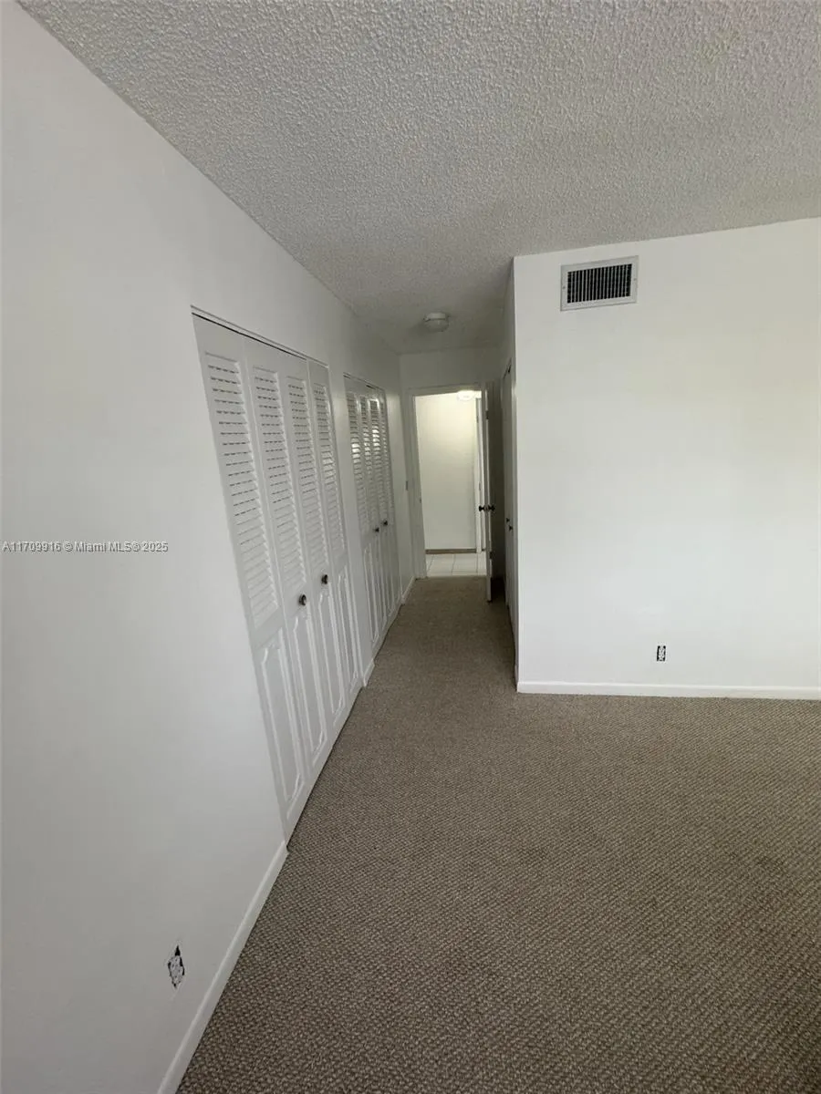 415 SE 11th Ter, #201