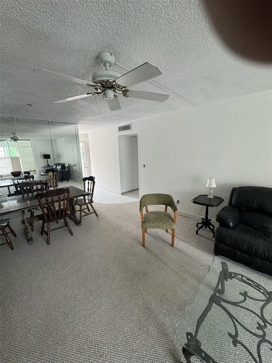 415 SE 11th Ter, #201