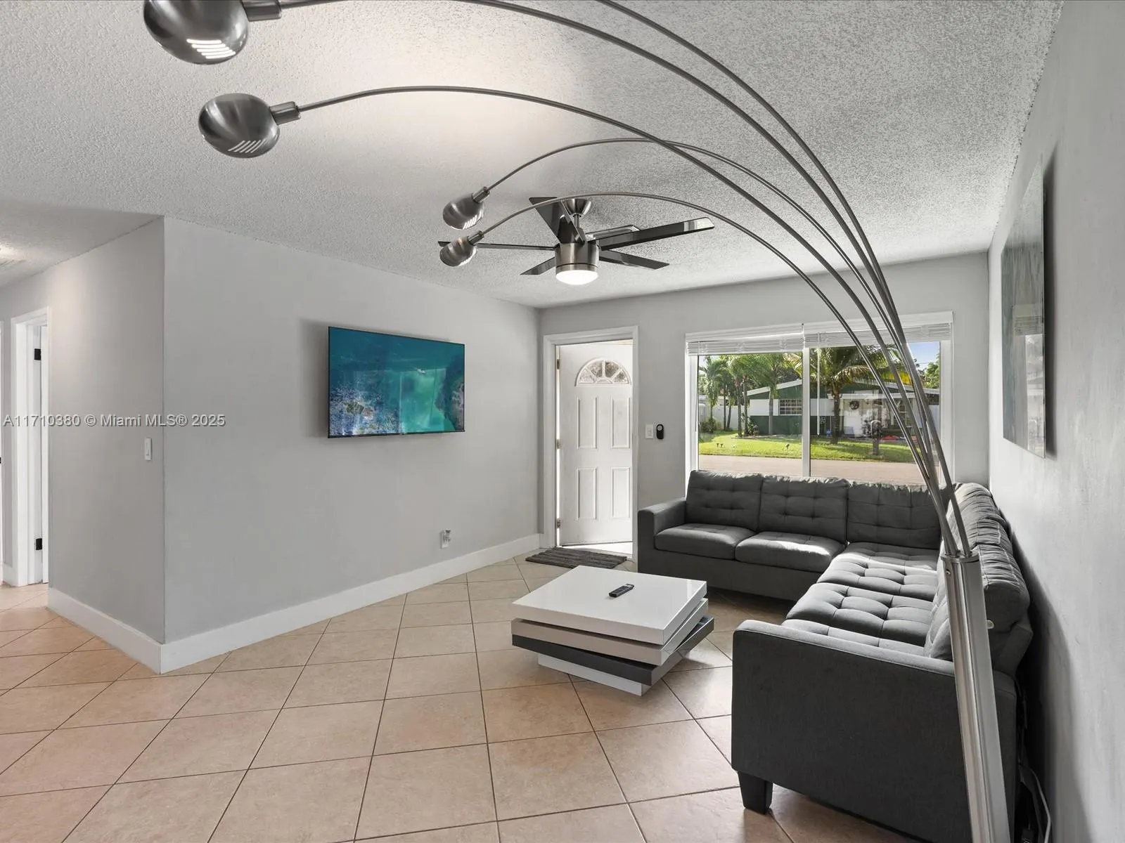 4255 SW 50th St
