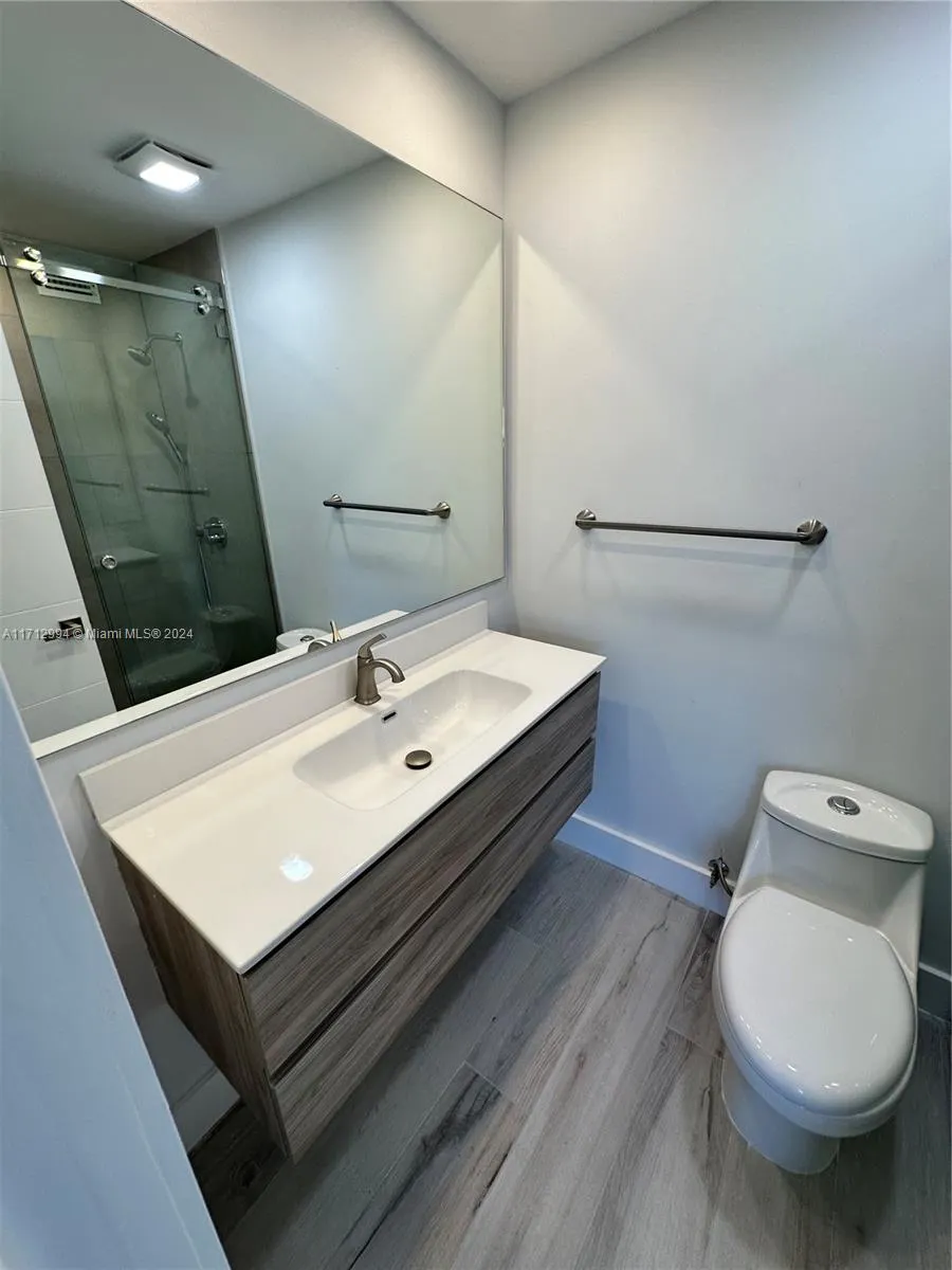 8600 SW 67th Ave, #906