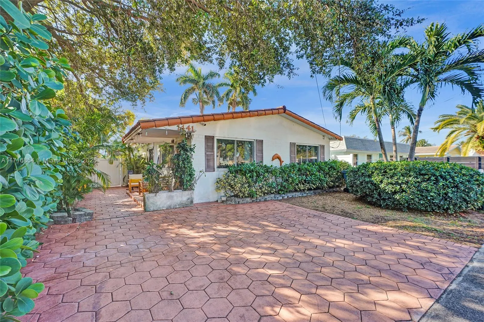 1441 NW 10th St