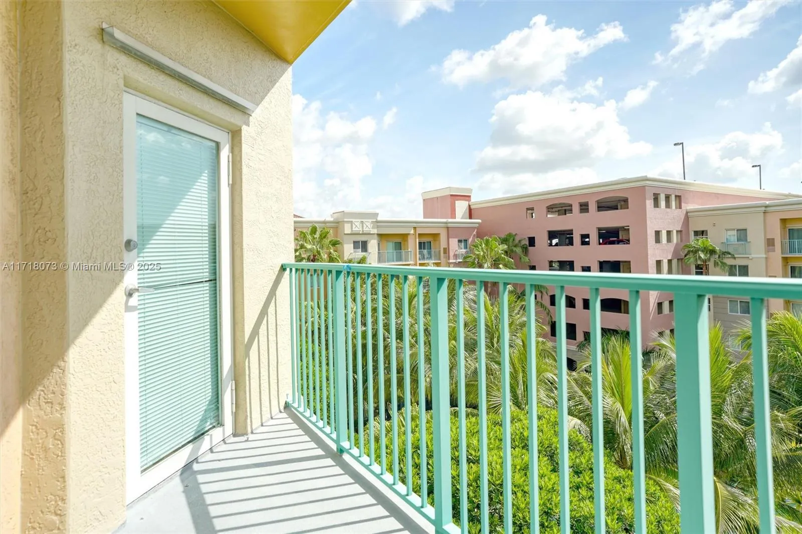 6001 SW 70th St, #640