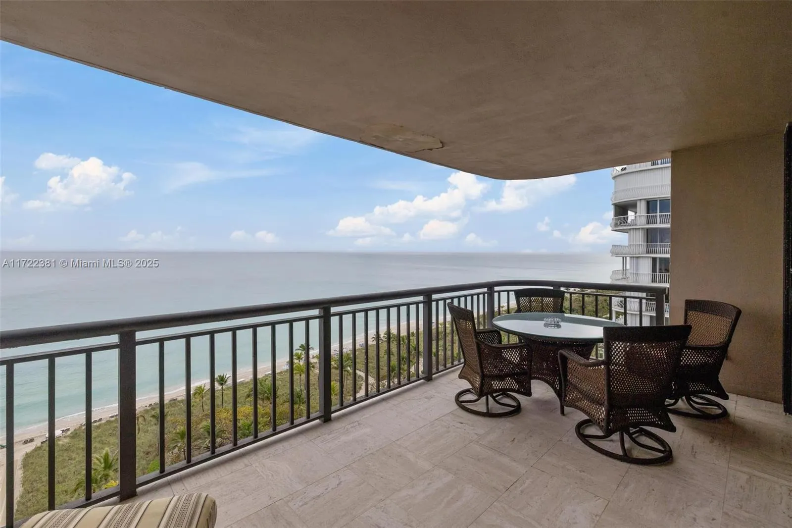 10175 Collins Ave, #1202